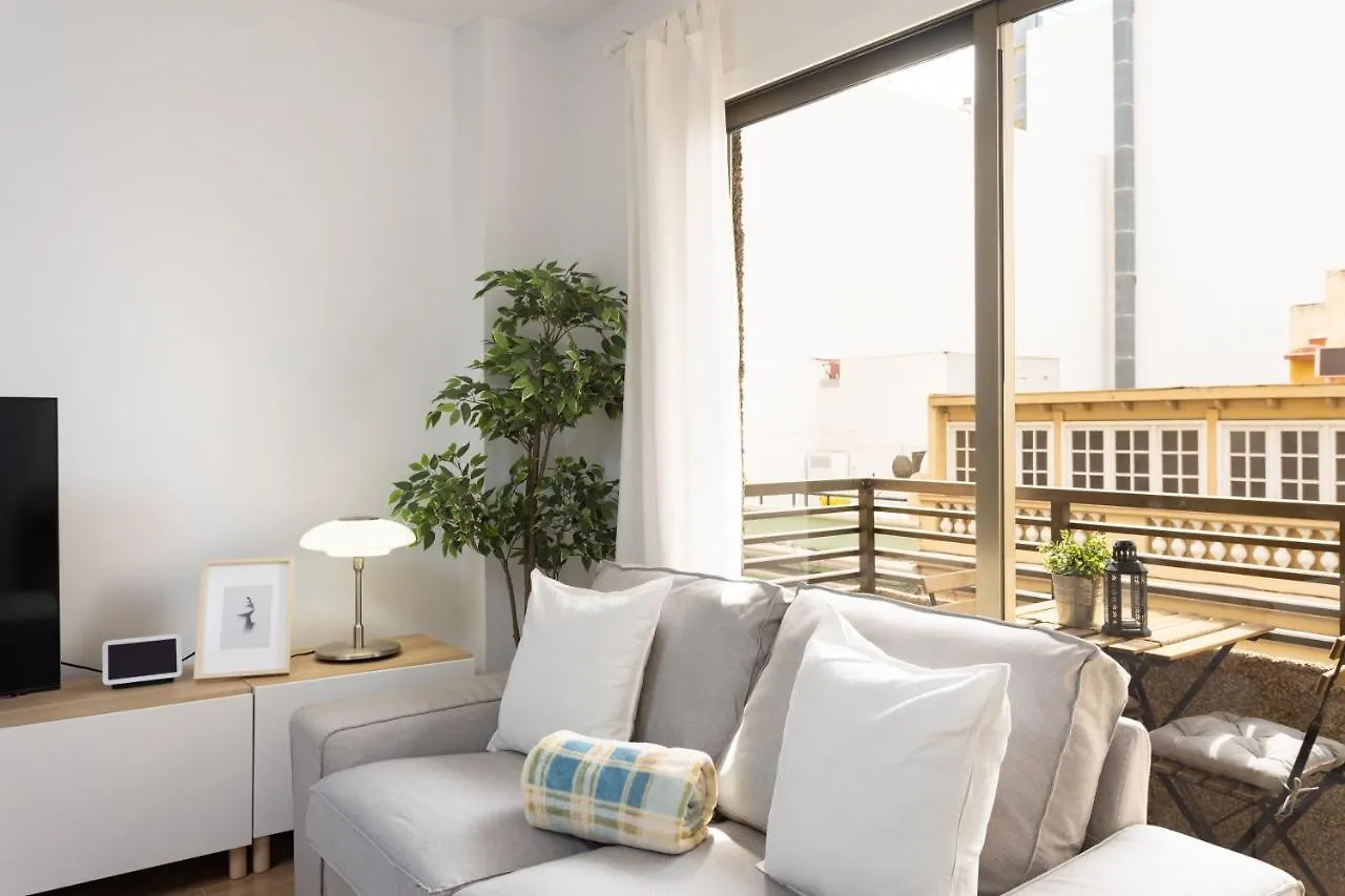 Apartamento Home2Book Design Black & White Santa Cruz Home España